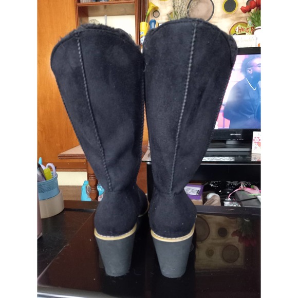 Women's black velvet fur lined boots 8 - Picture 2 of 4